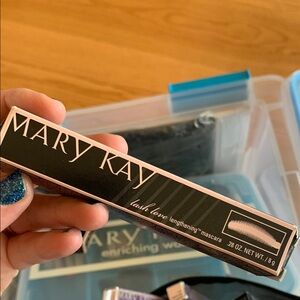 Mary Kay Lash Love Lengthening Mascara NIB
